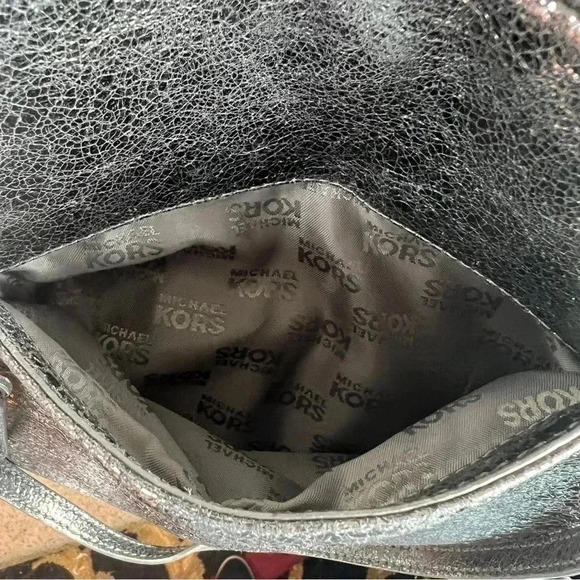 Michael Michael Kors Women’s Jet Set Metallic Silver Tote Purse Bag - Picture 13 of 16